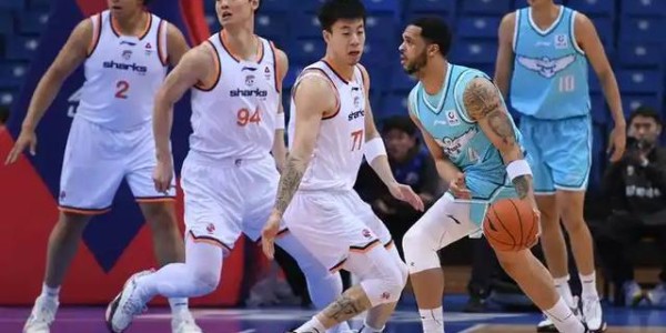 开云官网-上海84-79险胜山东：强弱预判，季后赛里全是变数？