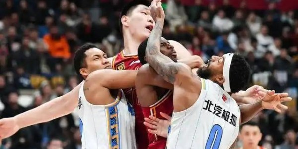 开云官网-上海84-79险胜山东：强弱预判，季后赛里全是变数？