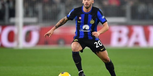 开云移动端-【复盘】翻过天王山的国米，指尖触到了星星的边缘