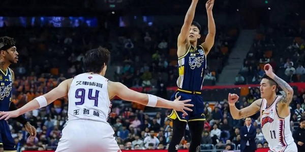 开云移动端-没徐杰真不行，广东2连败球队社媒沦陷，球迷：裁掉奎因2人换大外